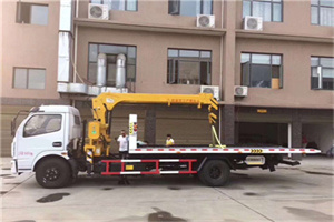 颍泉附近汽车轮胎更换